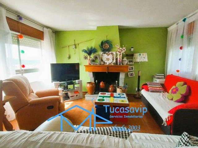 Piso en Venta en La Adrada