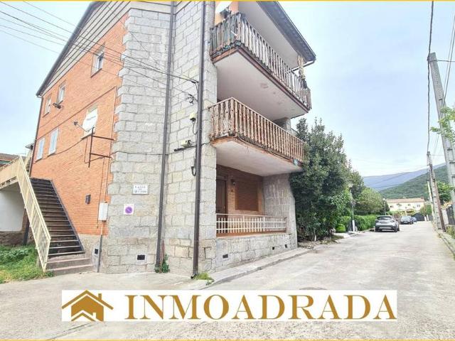 Piso en Venta en La Adrada