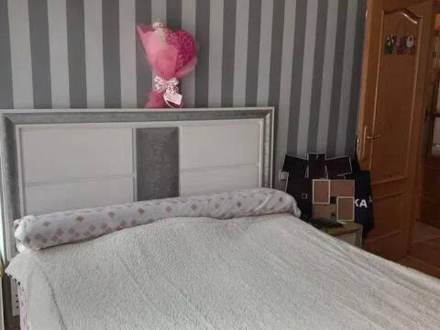 Piso en Venta en La Almunia de Doña Godina