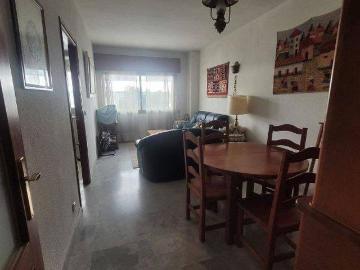 Piso en venta en Glorieta de Chequia - Plaza aparcamiento