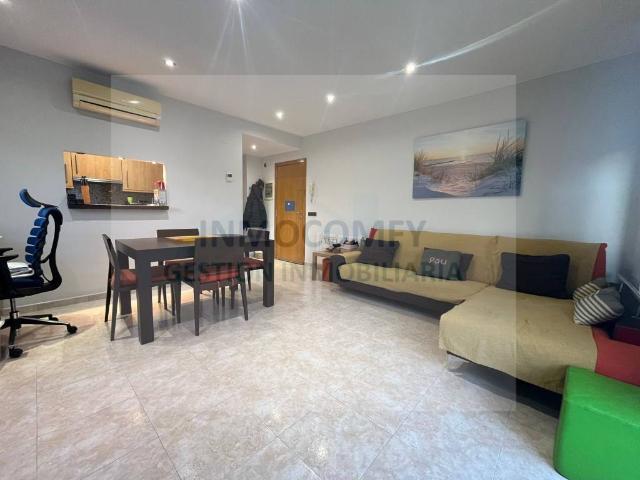 Piso en Venta en La Bisbal d'Empordà