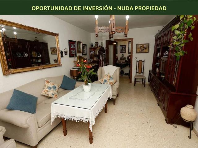 Piso en Venta en La Calzada La Florida