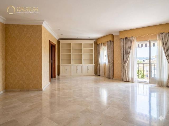 Piso en Venta en La Calzada La Florida
