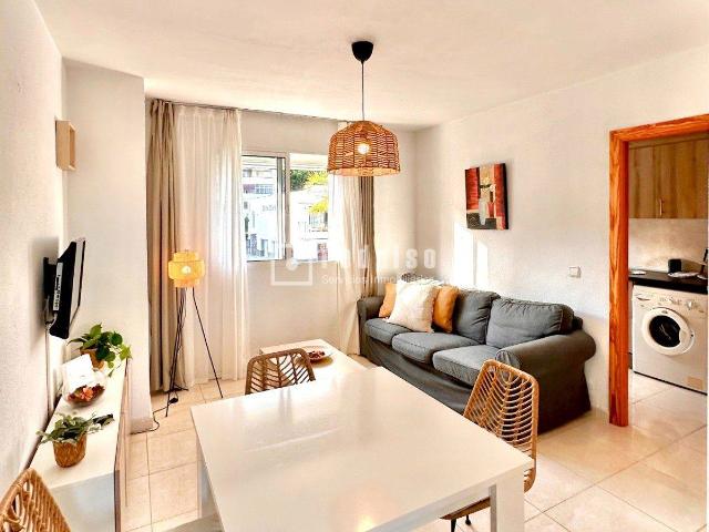 Piso en Venta en La Carihuela Los Nidos