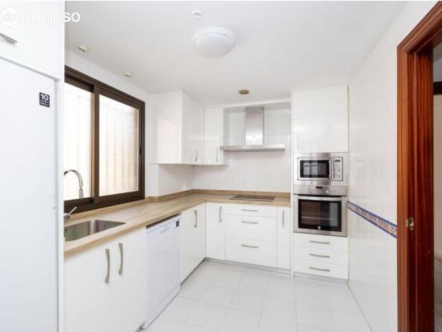 Piso en Venta en La Granada, Granada