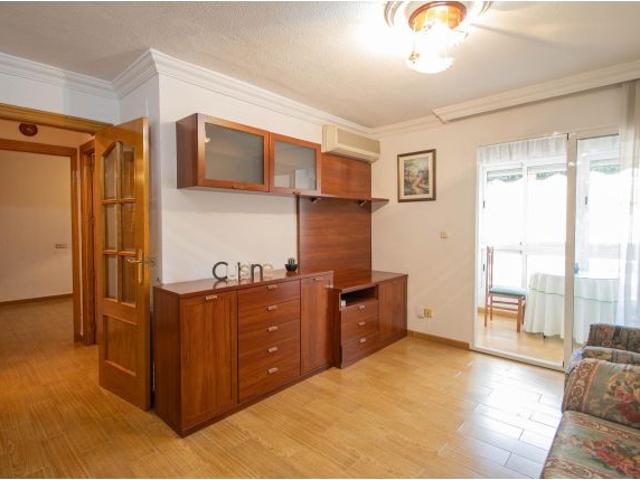 Piso en Venta en La Granada, Granada