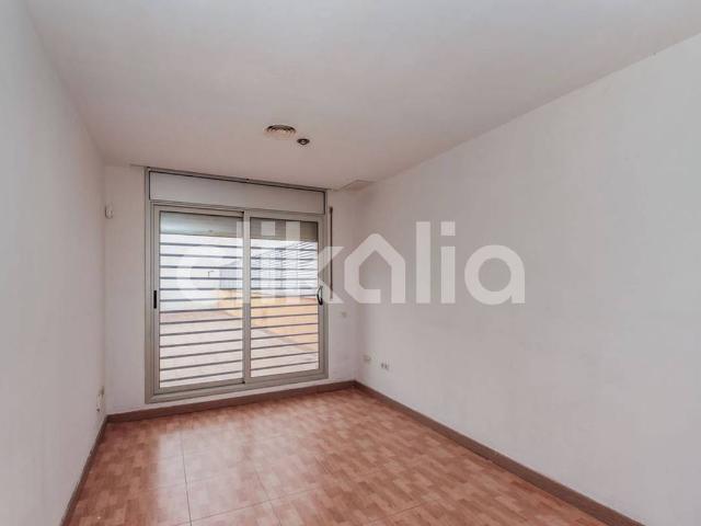 Piso en Venta en La Pobla de Montornès