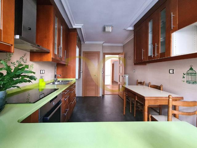Piso en Venta en La Pola Siero