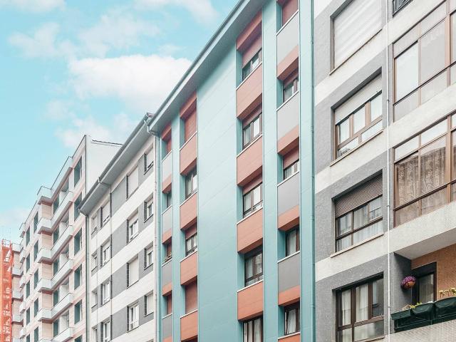 Piso en Venta en La Pola Siero