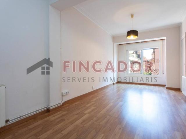 Piso en venta en La Vila de Gràcia 08024