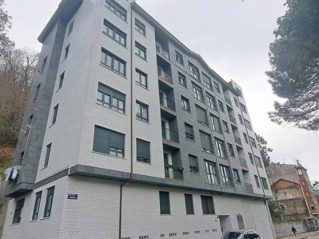 Piso en Venta en La Villa Bazuelo