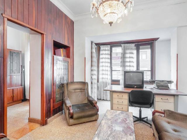 Piso en Venta en La Villa Bazuelo