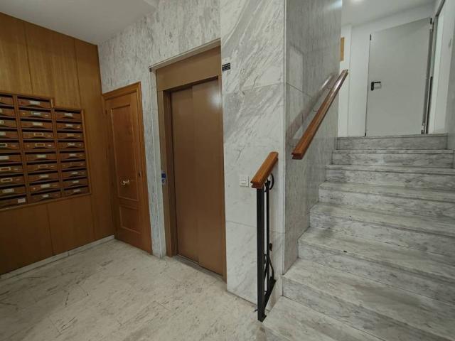 Piso en Venta en La Zubia