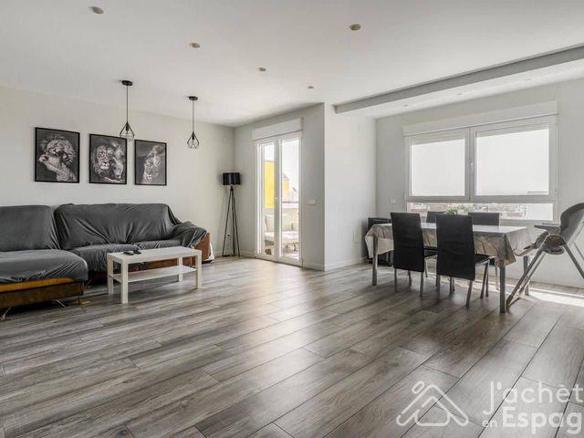 Piso en venta en L'Alcúdia, Valencia