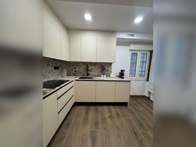 Piso en venta en Langreo, La Felguera. Piso de 87 m² con reforma integral Emilio Alarcos Llorach, La Felguera. Pisos.