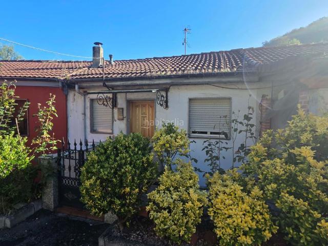 Piso en venta en Langreo, Sama. Se vende piso en segunda planta de casa en Ciaño, Langreo. Pisos.