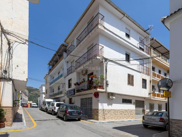 Piso en venta en Lanjarón. ? ¡Oportunidad en Lanjarón! Bajo con un sinfín de posibilidades. Pisos.