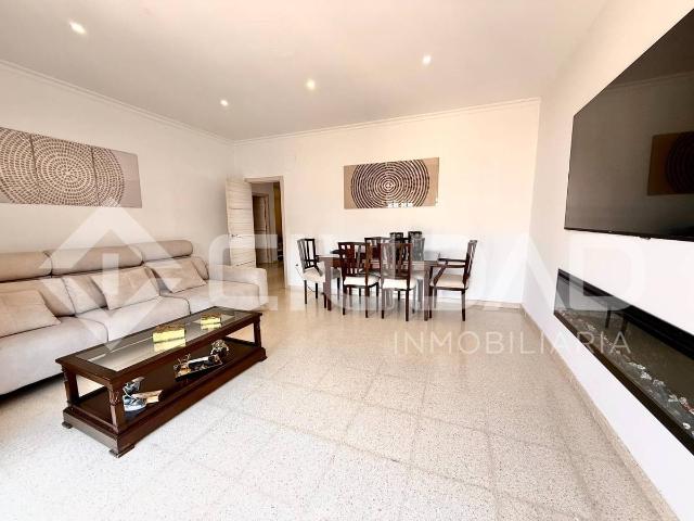 Piso en Venta en Las Cabezas de San Juan