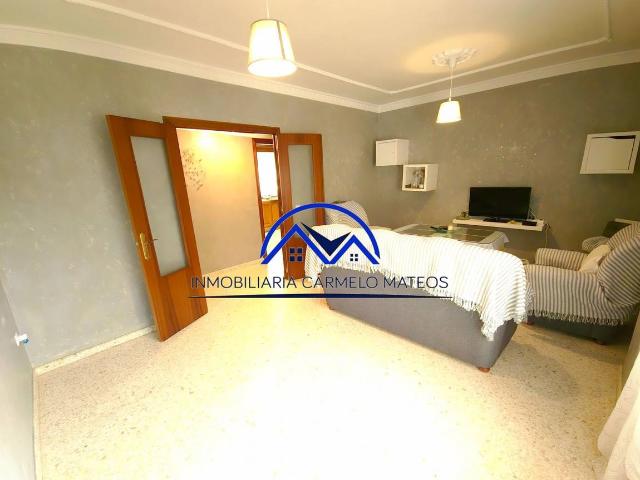 Piso en Venta en Las Palmeras Dehesilla