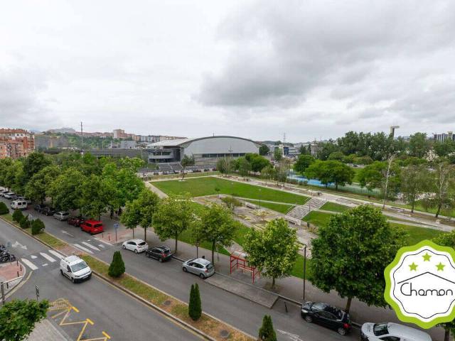 Piso en Venta en Lasesarre