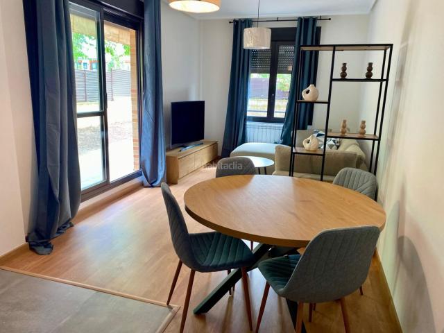 Piso en venta en Lardero. BAJO A ESTRENAR CON JARDÍN Y MERENDERO EN R1 VILLAPATRO, LARDERO. Pisos.