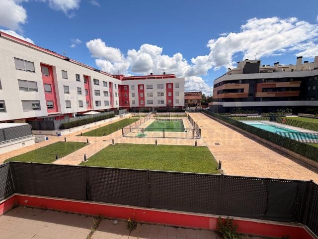 Piso en venta en Lardero. PISO 4 HABITACIONES EN SECTOR R1 DE LARDERO. Pisos.