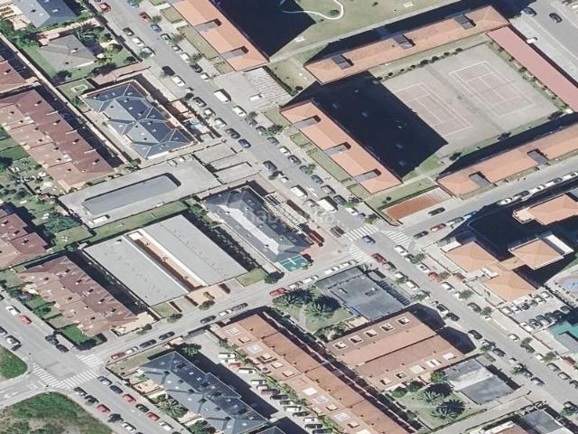 Piso en venta en Laredo, Zona Playa. Piso en Avenida Libertad en Laredo, Cantabria. Pisos.