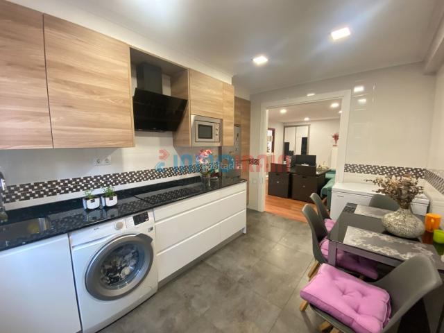Piso en venta en Lazkao. Céntrica vivienda reformada en Lazkao Uhaitz Kalea. Pisos.