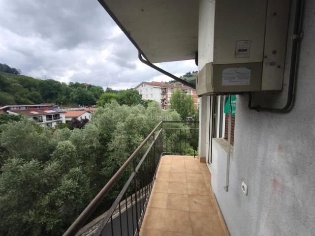 Piso en venta en Legorreta. PISO EN KALE NAGUSIA DE LEGORRETA. Pisos.