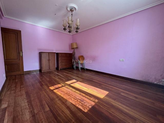 Piso en venta en Legazpi. PISO SOLEADO DE 3 HABITACIONES EN EL CENTRO DE LEGAZPI. Pisos.