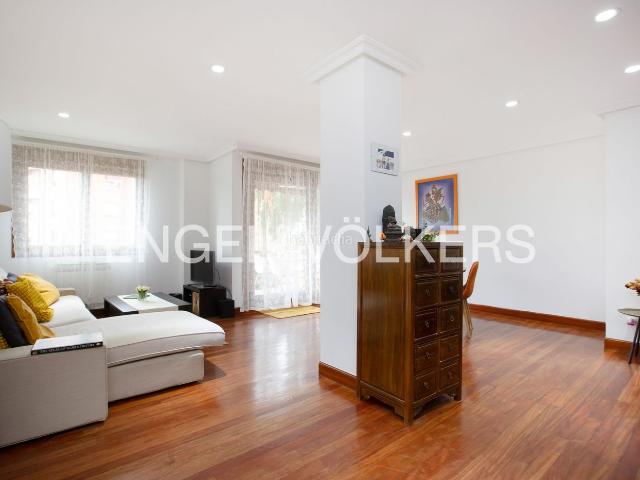 Piso en venta en Leioa, Negurigane Peruri. Espectacular vivienda con terraza y jardín en Artaza, Leioa. Pisos.