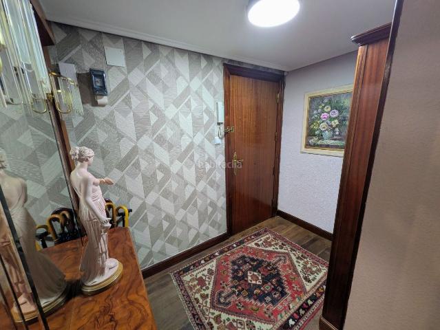 Piso en venta en Leioa, Artatza Pinueta Pinosolo. Piso en Pinueta de 98 m2 construidos con terraza y trastero. Pisos.