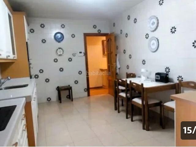Piso en venta en León, Casco Antiguo. SE VENDE PISO EN EL CENTRO DE LEON DE CUATRO DORMITORIOS CON GARAJE. Pisos.