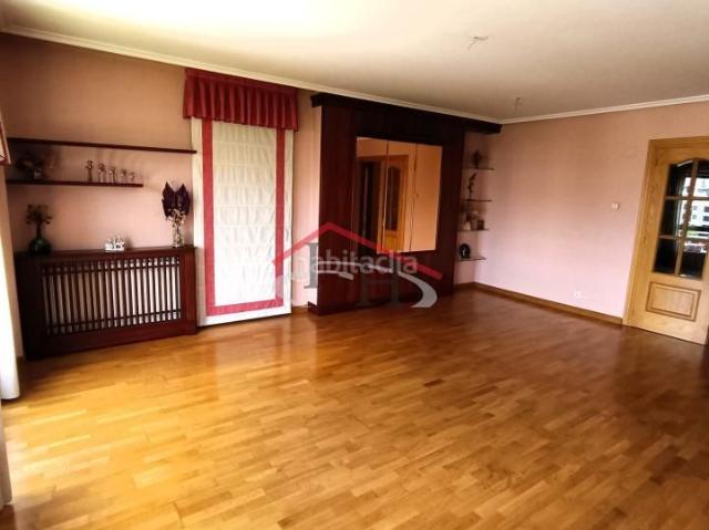 Piso en venta en León, Las Eras de Renueva. Pisos.