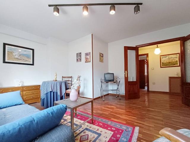 Piso en Venta en Lena