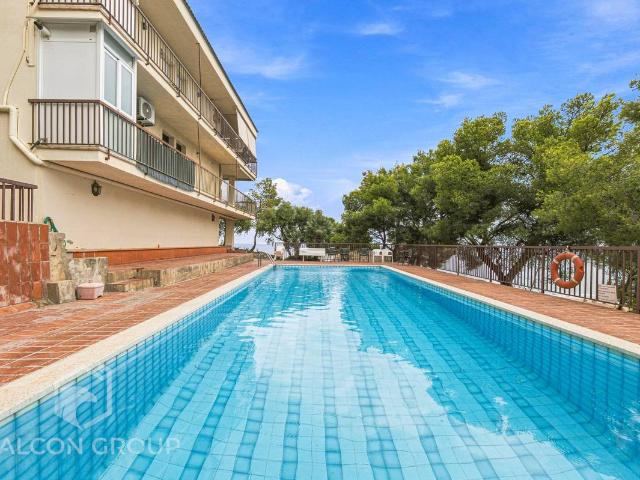 Piso en Venta en Les Botigues de Sitges