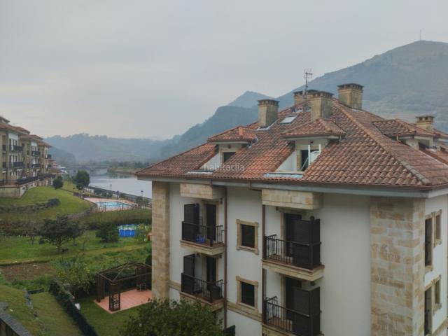 Piso en venta en Limpias. Piso de 2 habitaciones y 2 baños, con vistas directas a la Ría de Limpias. Pisos.