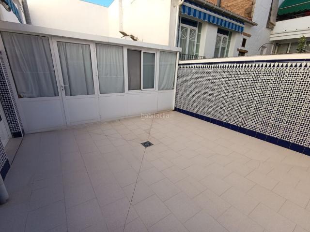 Piso en venta en Linares, Centro ciudad. Piso en pleno centro de Linares de dos dormitorios, con patio. Pisos.