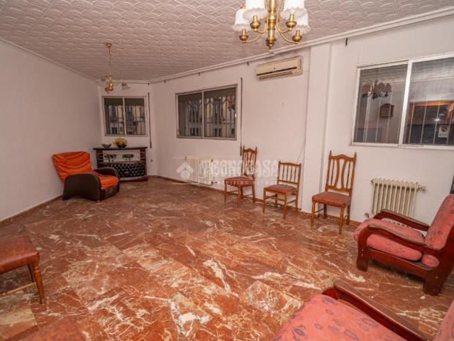 Piso en venta en Linares, Centro ciudad. Piso en venta en Linares. Pisos.