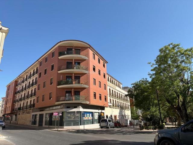 Piso en venta en Linares, Centro ciudad. Solvia Inmobiliaria Piso Linares. Pisos.