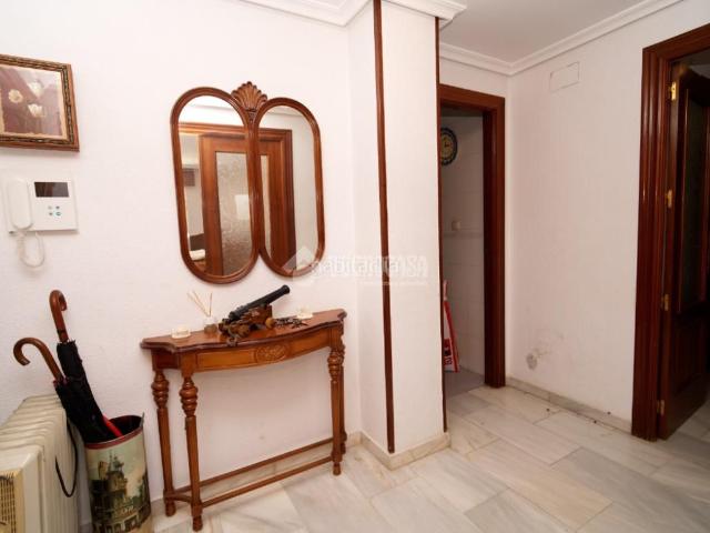 Piso en venta en Linares, Zona Hospital. Piso en venta en Linares. Pisos.