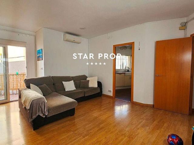 Ático en venta en calle Floridablanca, Llançà, de 80 m² 3 habitaciones por 215.000