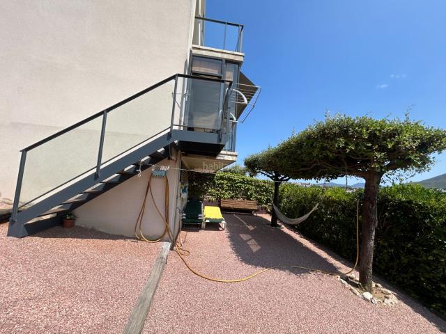 Piso en venta en Llançà, Grifeu Cap Ras Els Estanys Sant Genís Costa Brava. Magnífico piso con jardin de125 m², en la tranquila urbanización de Sant Genís, Llançà. Pisos.