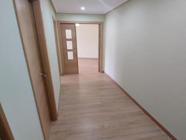 Piso en Venta en Llanera, Asturias