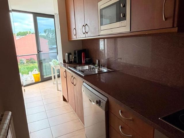 Piso en venta en Llagostera. Ático con terraza y balcón en Llagostera Girona. Pisos.