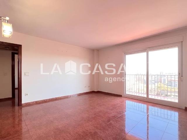 Piso en Venta en Llefià