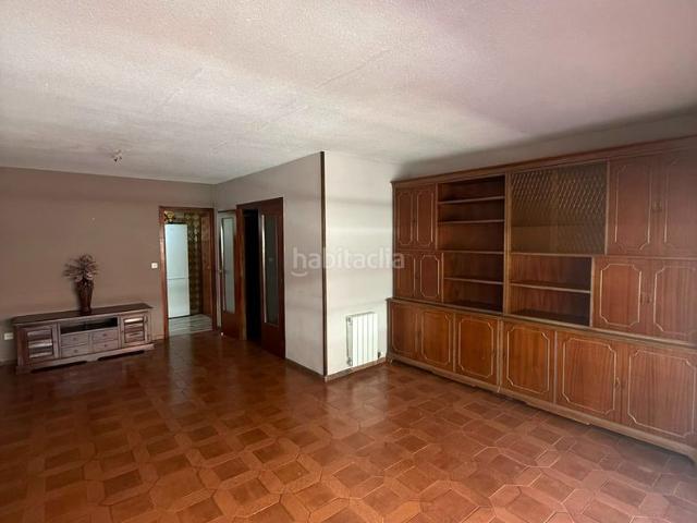 Piso en venta en Lleida, Instituts Universitat. Exclusiva vivienda en el centro de Lleida rectorado ideal inversores o familias. Pisos.