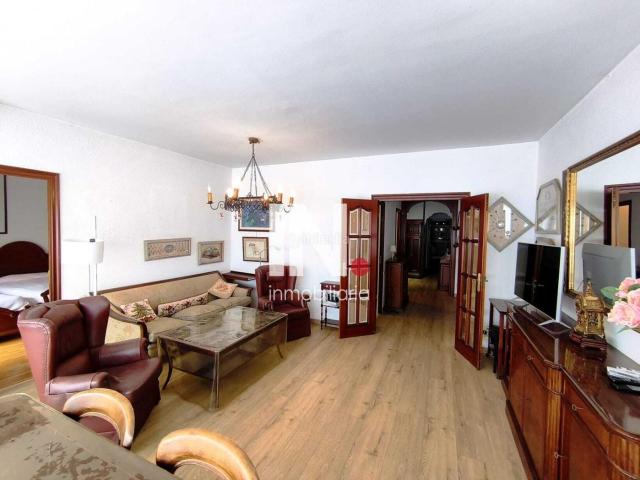Piso en venta en Lleida, Instituts Universitat. Exclusividad en el Corazón de Lleida. Pisos.