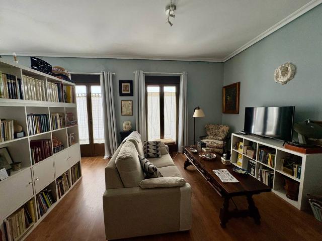 Piso en Venta en Llerena