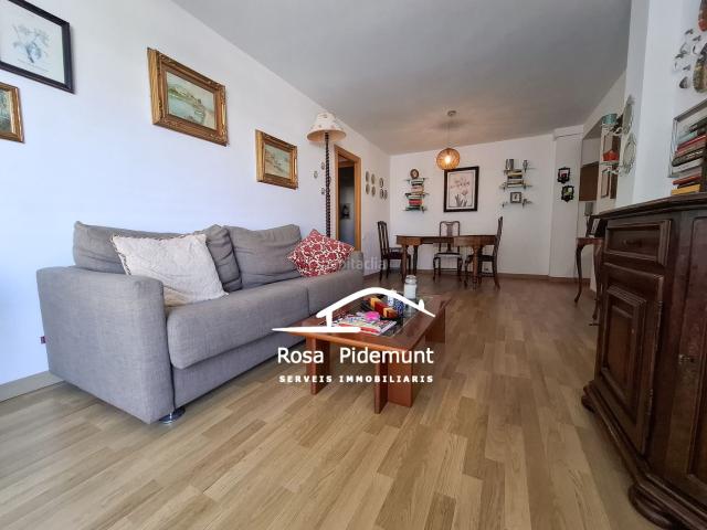 Piso en venta en Lloret de Mar, Fenals Costa Brava. Piso muy acogedor a 100 metros de la playa de Fenals. Pisos Lloret de.